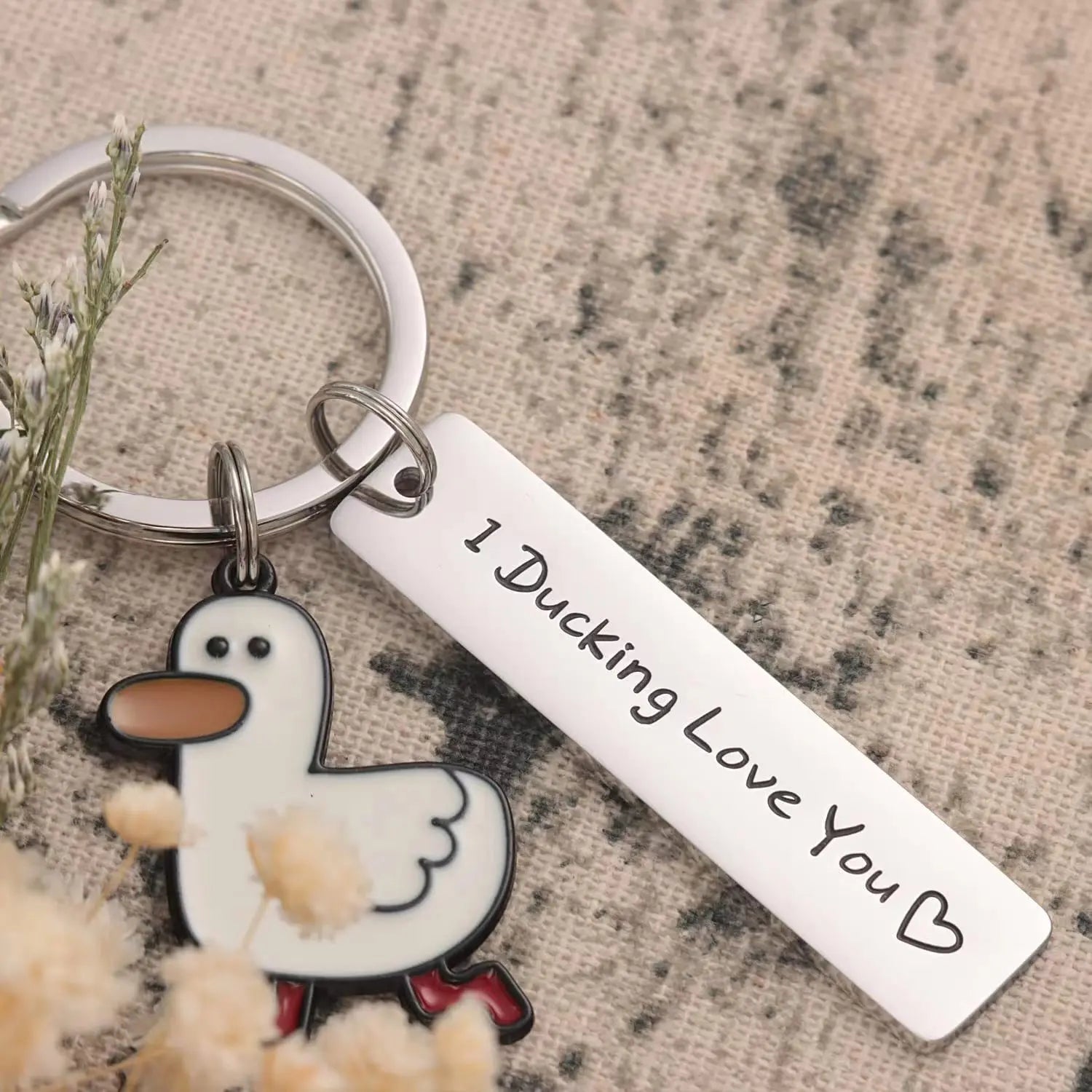 “I Ducking Love You” Funny Duck Pun Keychain – Cute Couples Gift